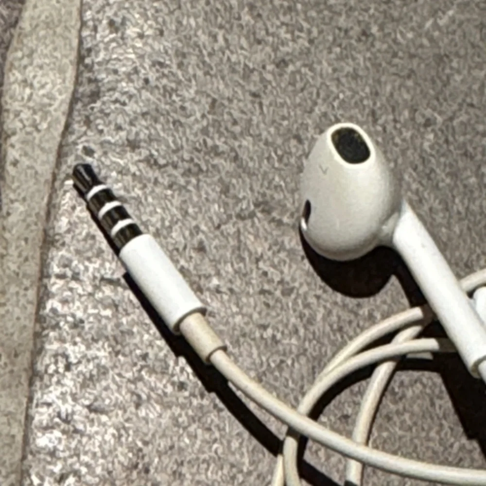 Genuine Apple Headphones 3.5mm Jack for iPhone with microphone EarPods Earphones